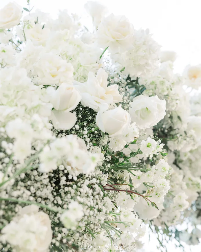 Flowers detail shot 8 hour wedding photography timeline