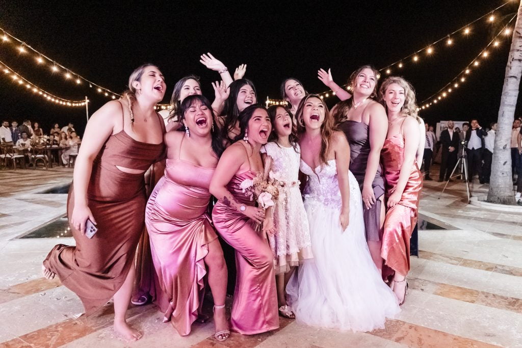 Bridal party group photo at the destination wedding. Villa la Joya Mexico